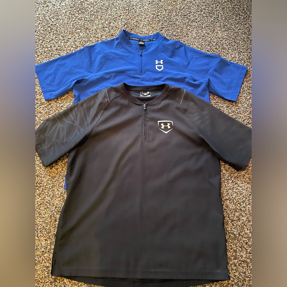 2 (selling together) Men’s Under Armor Short-sleeve wind shirt, half zip.
